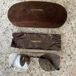 Tom Ford Keith Aviator Sunglasses TF599 Unisex 55mm Gold Frame Gray Lens Auth
